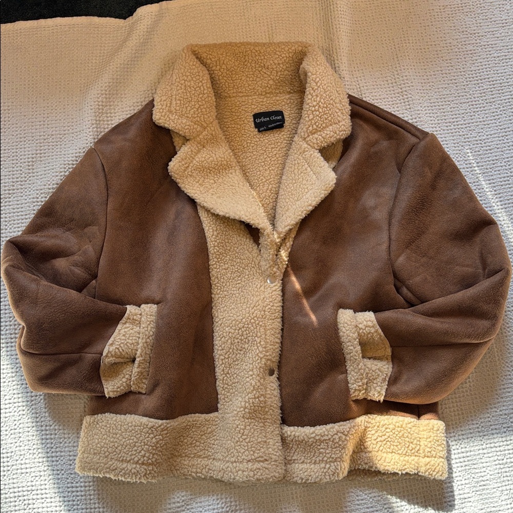 Urban Closet Faux Suede & Shearling Jacket, Pockets, Snap Front, size Large, EUC